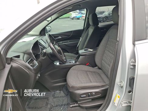 Certified 2022 Chevrolet Equinox LT w/ Driver Convenience Package AWD/4WD image 17