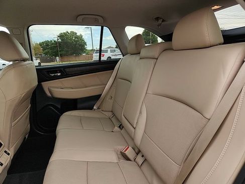 Used 2019 Subaru Outback 2.5i Limited w/ Protection Package #1 AWD/4WD image 11