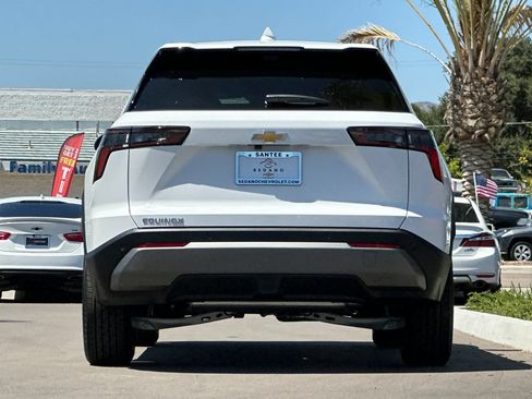 New 2026 Chevrolet Equinox LT w/ Safety and Technology Package FWD image 5