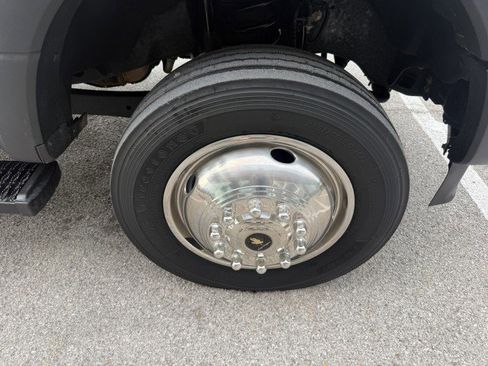 Used 2020 Ford F450 XL w/ Power Equipment Group image 18