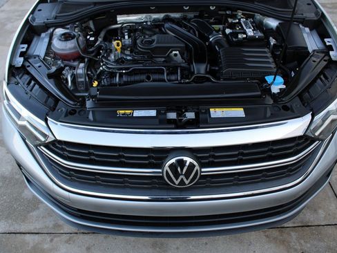 Certified 2022 Volkswagen Jetta S image 27