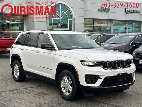 Certified 2023 Jeep Grand Cherokee Laredo w/ Luxury Tech Group I image 1