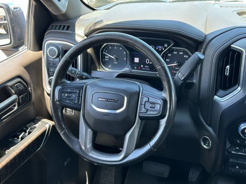 Certified 2019 GMC Sierra 1500 Denali w/ Denali Ultimate Package AWD/4WD image 17