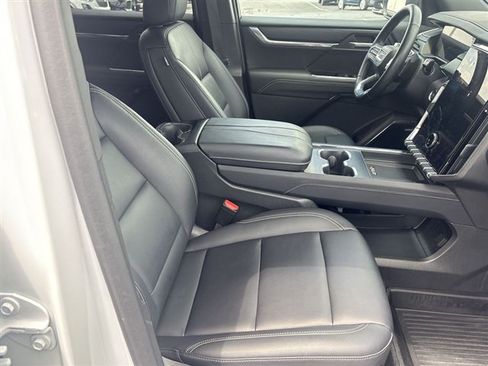 Used 2024 GMC Acadia Elevation w/ LPO, Floor Liner Package FWD image 27