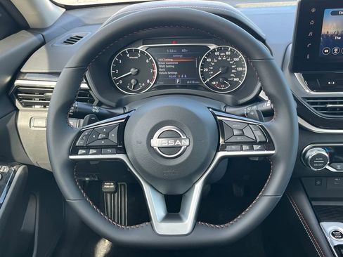 New 2025 Nissan Altima 2.5 SR w/ SR Premium Package image 22