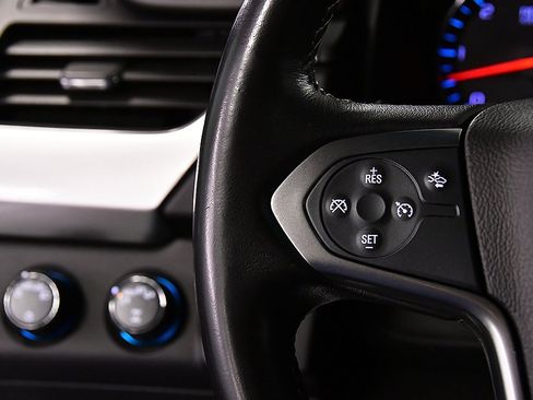 Used 2019 Chevrolet Tahoe LT image 17