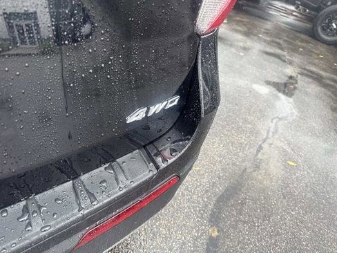 Certified 2022 Ford Explorer XLT w/ Equipment Group 202A image 6