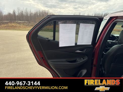 Certified 2025 Buick Encore GX Sport Touring FWD image 36