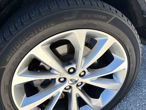 Used 2021 Ford Explorer Platinum w/ Equipment Group 601A AWD/4WD image 12
