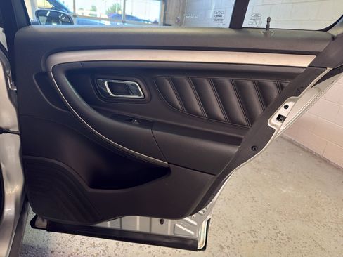 Used 2013 Ford Taurus SEL AWD/4WD image 24