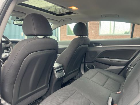 Used 2020 Hyundai Elantra Value Edition w/ Cargo Package (C1) FWD image 26