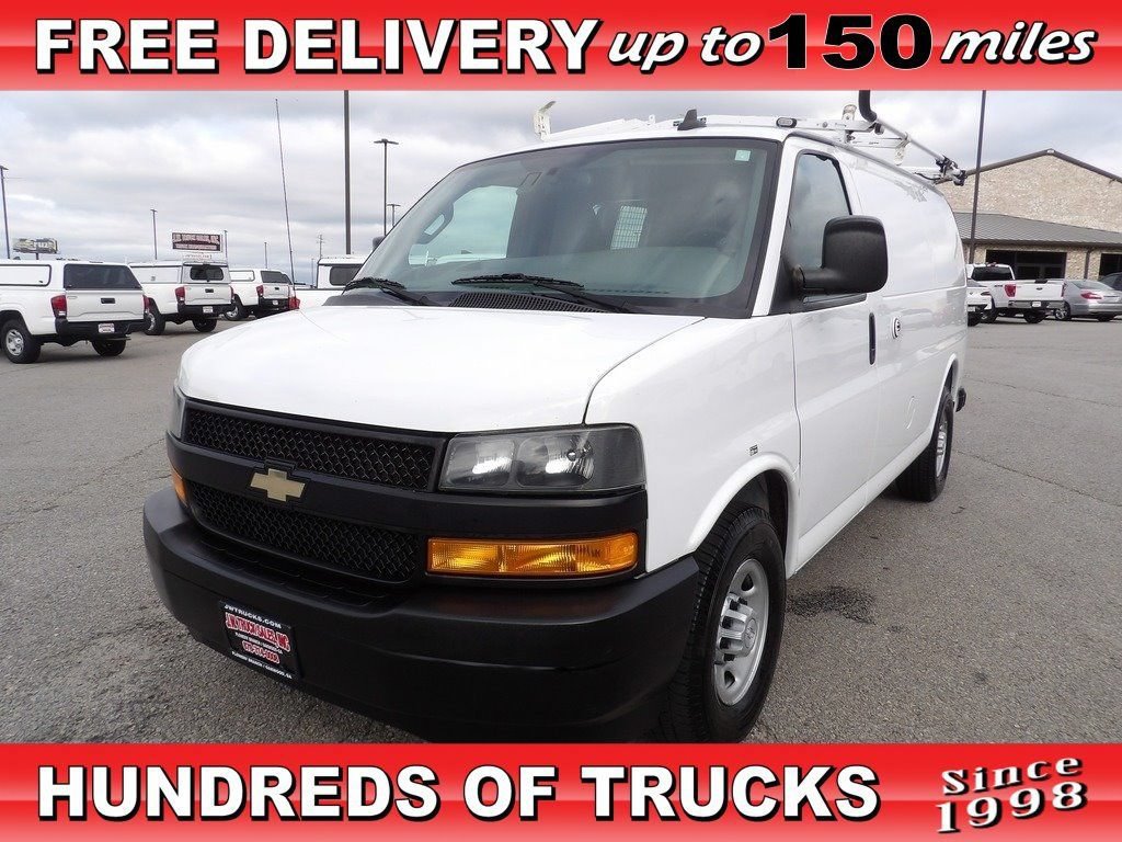 Used 2018 Chevrolet Express 2500 w/ Driver Convenience Package RWD image 1