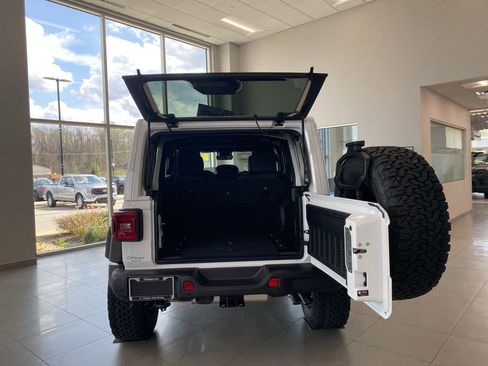 New 2026 Jeep Wrangler Unlimited Rubicon 392 w/ Quick Order Package 27X Moab AWD/4WD image 14