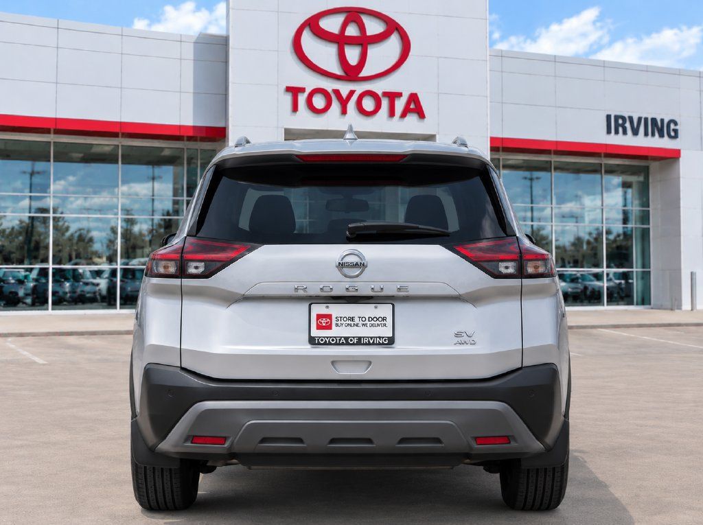 Used 2023 Nissan Rogue SV AWD/4WD image 6