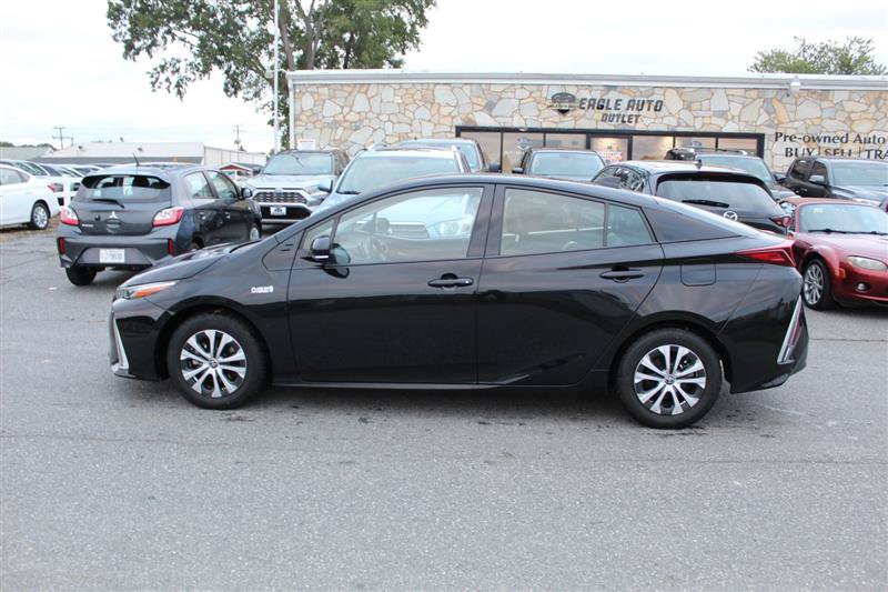 Used 2020 Toyota Prius Prime XLE FWD image 4