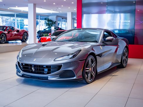 Used 2022 Ferrari Portofino M image 33