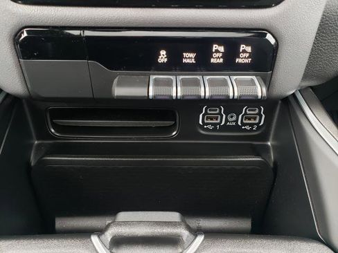 Used 2022 RAM 1500 Big Horn image 19