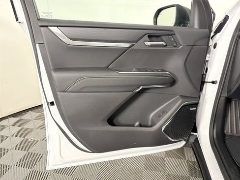 New 2026 GMC Acadia Elevation w/ Black Edition FWD image 11