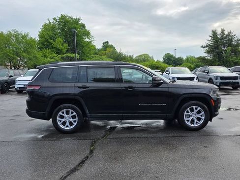 Used 2022 Jeep Grand Cherokee L Limited AWD/4WD image 9