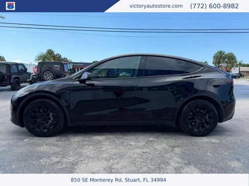 Used 2022 Tesla Model Y Long Range AWD/4WD image 6
