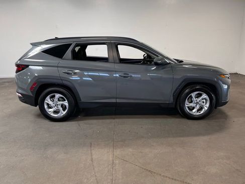 Used 2024 Hyundai Tucson SEL FWD image 2