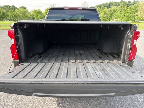 Used 2021 Chevrolet Silverado 1500 RST AWD/4WD image 25