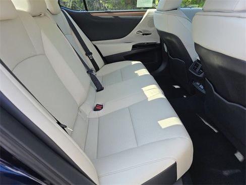 New 2025 Lexus ES 350 w/ Premium Package image 13