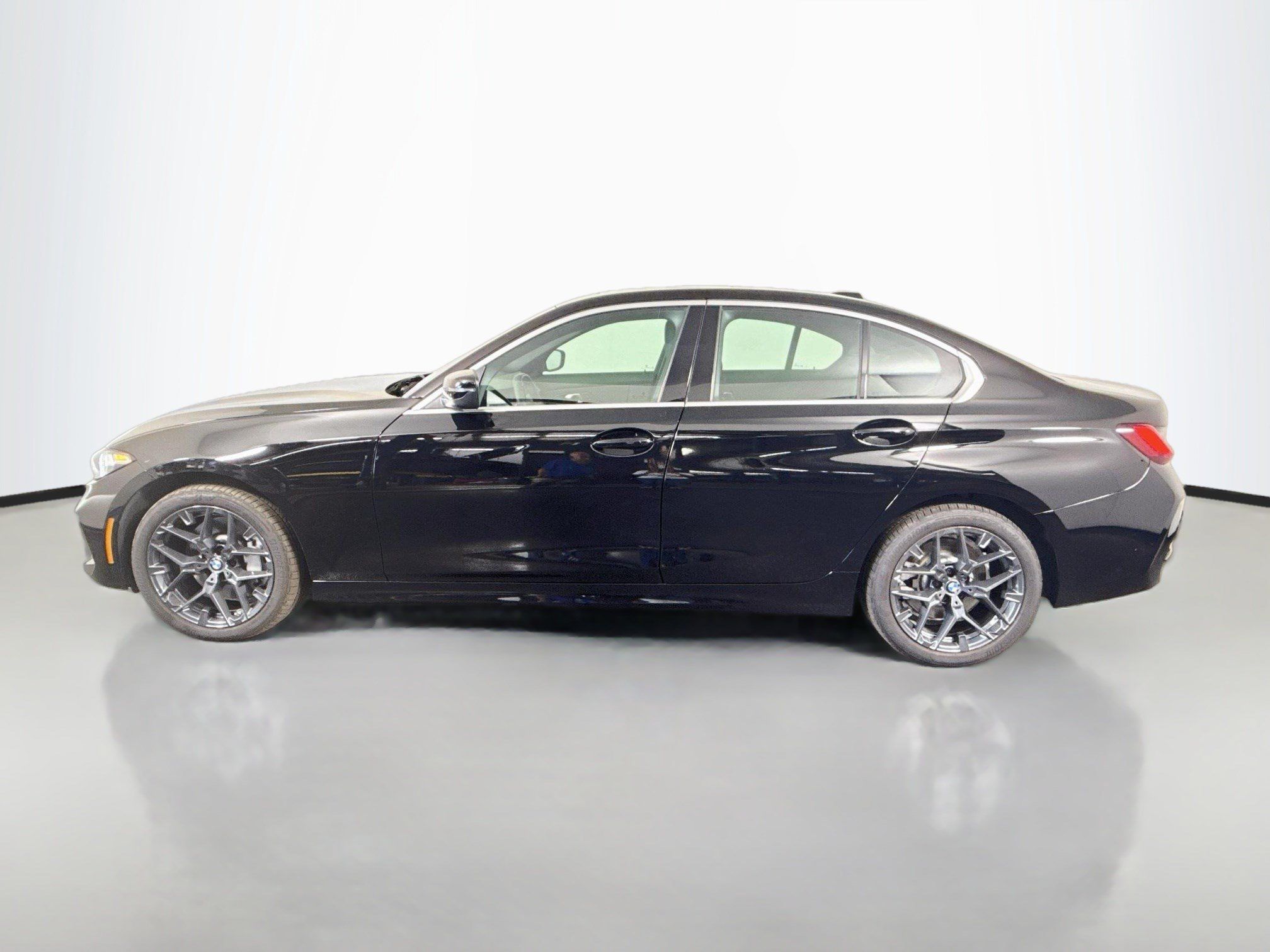 Used 2026 BMW 330i xDrive Sedan AWD/4WD image 6