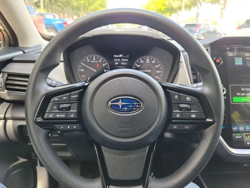 Used 2025 Subaru Crosstrek 2.5i Premium AWD/4WD image 17