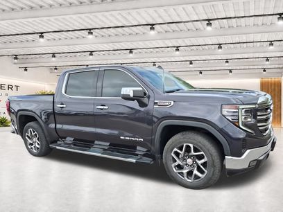 Used 2022 GMC Sierra 1500 SLT w/ SLT Convenience Package