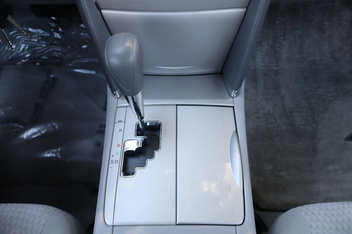 Used 2010 Toyota Camry FWD image 34