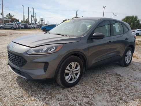 Used 2022 Ford Escape S image 8