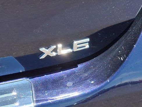 Used 2023 Toyota Highlander XLE FWD image 34