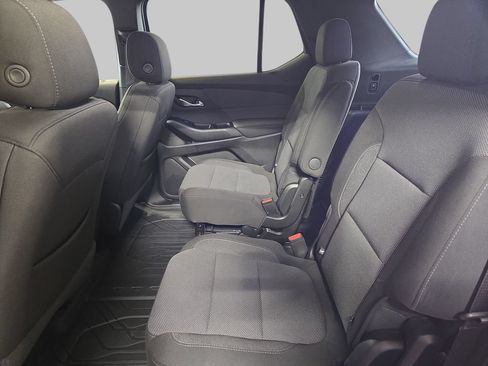 Used 2023 Chevrolet Traverse LT AWD/4WD image 17