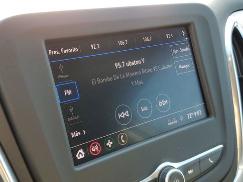 Used 2021 Chevrolet Equinox LS image 26