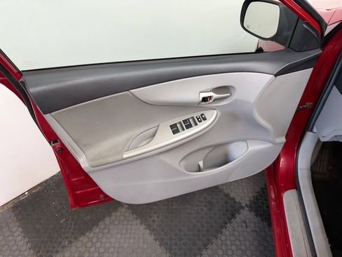 Used 2012 Toyota Corolla LE FWD image 16