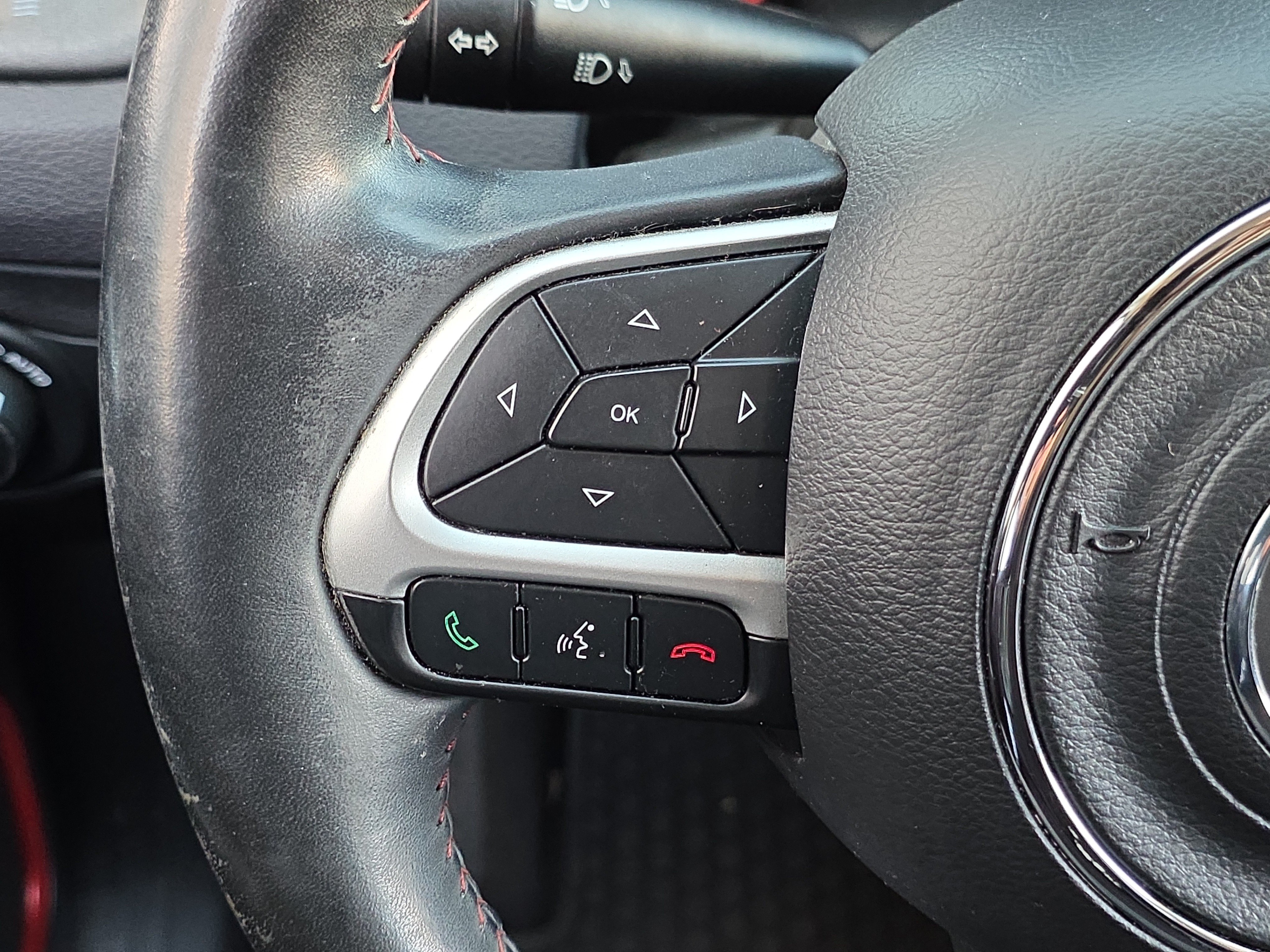 Used 2019 Jeep Compass Trailhawk AWD/4WD image 15