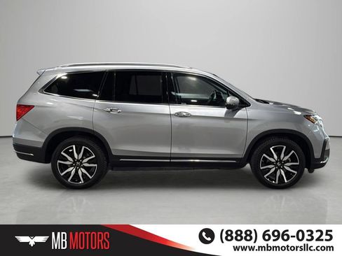 Used 2022 Honda Pilot Touring image 3