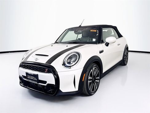 Certified 2023 MINI Cooper S image 3
