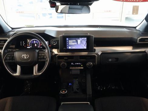 Used 2025 Toyota 4Runner SR5 AWD/4WD image 6