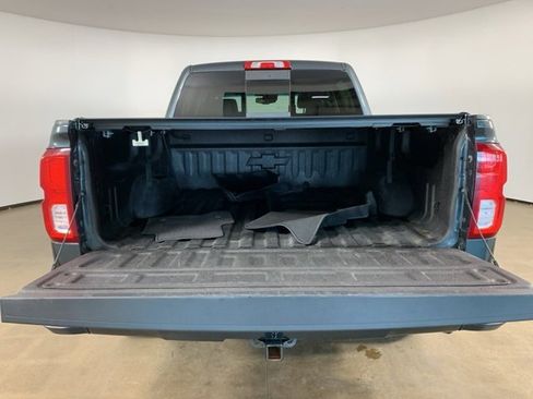 Used 2018 Chevrolet Silverado 1500 High Country image 12