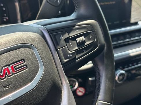 Used 2025 GMC Sierra 1500 SLT AWD/4WD image 33