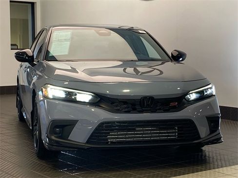 Used 2024 Honda Civic Si image 2