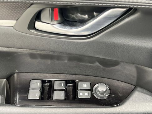 Used 2023 MAZDA CX-5 Carbon Edition image 13