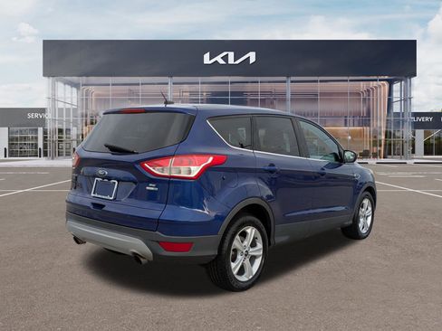 Used 2016 Ford Escape SE image 4