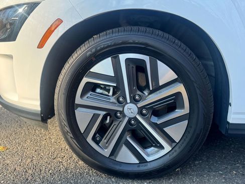 Used 2023 Hyundai Kona SEL image 20