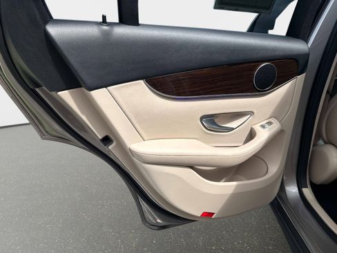 Certified 2020 Mercedes-Benz GLC 300 image 12