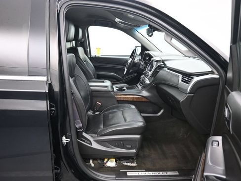 Used 2017 Chevrolet Tahoe LT w/ LT Midnight Edition AWD/4WD image 46