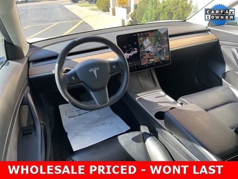 Used 2021 Tesla Model 3 Standard Range Plus image 6