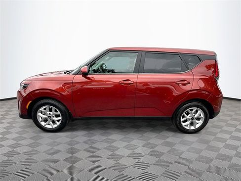 Used 2023 Kia Soul LX w/ Option Group 015 image 4
